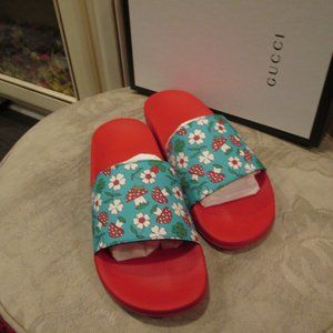 Gucci Slippers for Kids - Poshmark
